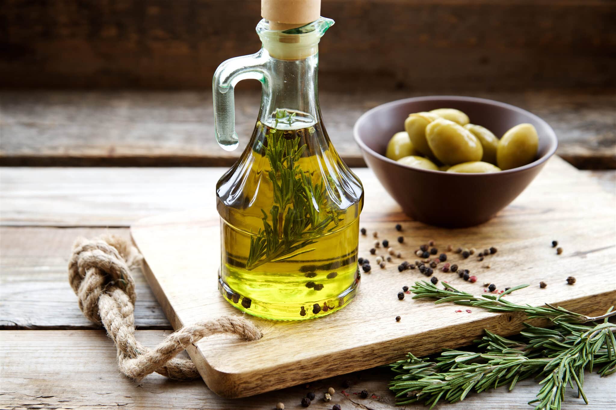 Homemade rosemary olive oil. How to infuse olive oil with rosemary.